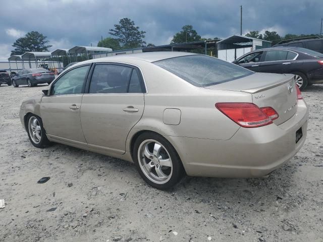 2005 Toyota Avalon XL