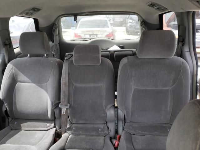 2005 Toyota Sienna CE