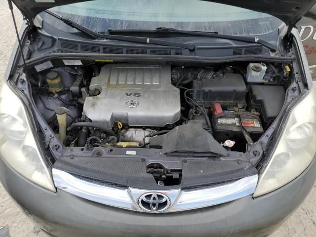 2007 Toyota Sienna XLE