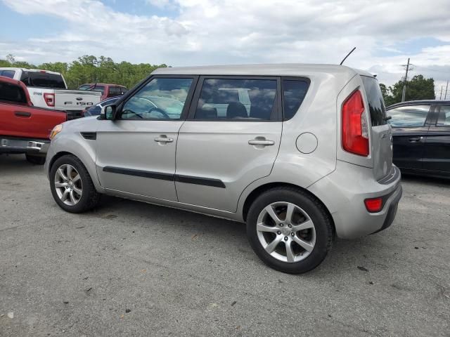 2013 KIA Soul +