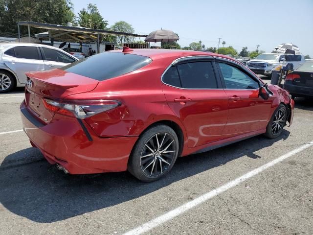 2022 Toyota Camry SE