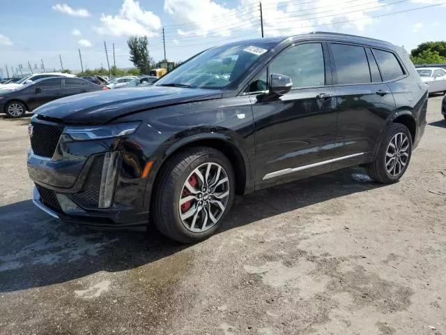 2023 Cadillac XT6 Sport