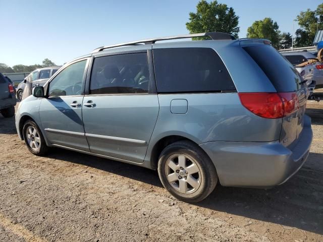 2008 Toyota Sienna XLE