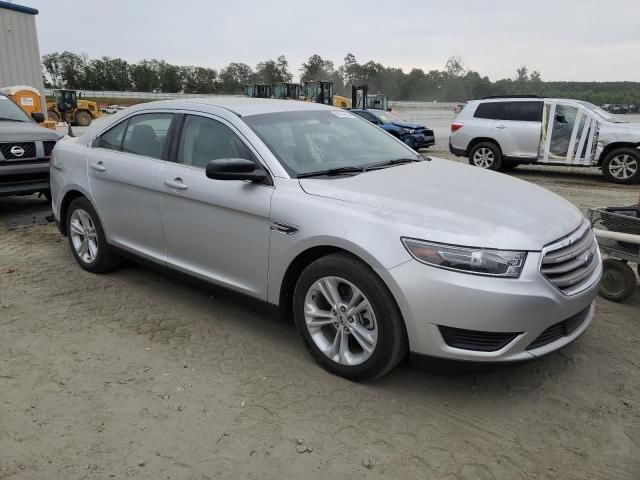 2018 Ford Taurus SE