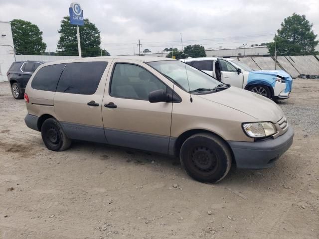 2001 Toyota Sienna CE