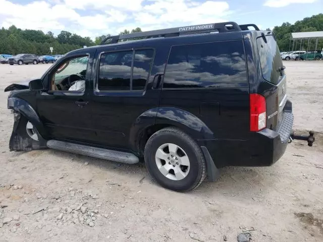 2006 Nissan Pathfinder LE