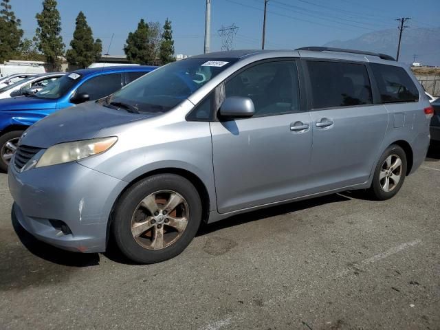 2011 Toyota Sienna LE