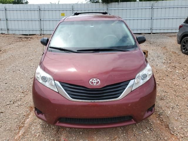 2012 Toyota Sienna LE