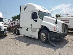 Salvage trucks for sale at Lebanon, TN auction: 2017 Freightliner Cascadia 125