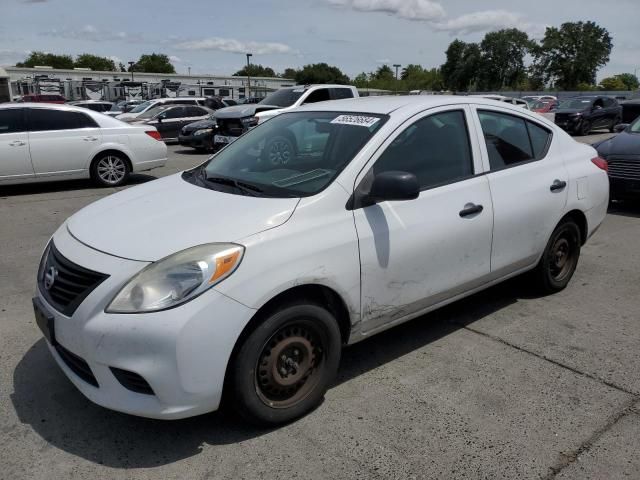 2013 Nissan Versa S