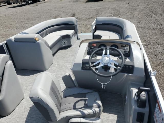 2021 Bennington Marine Pontoon