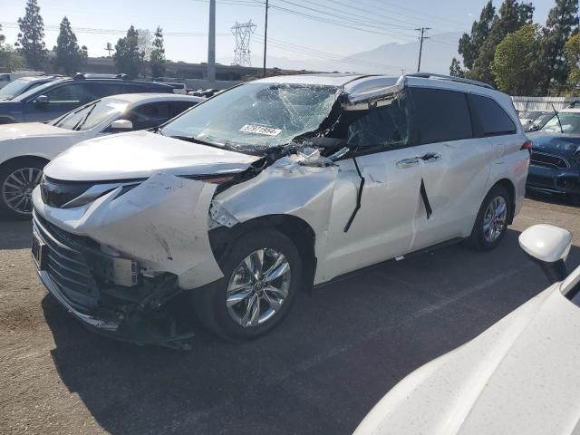 2023 Toyota Sienna Limited