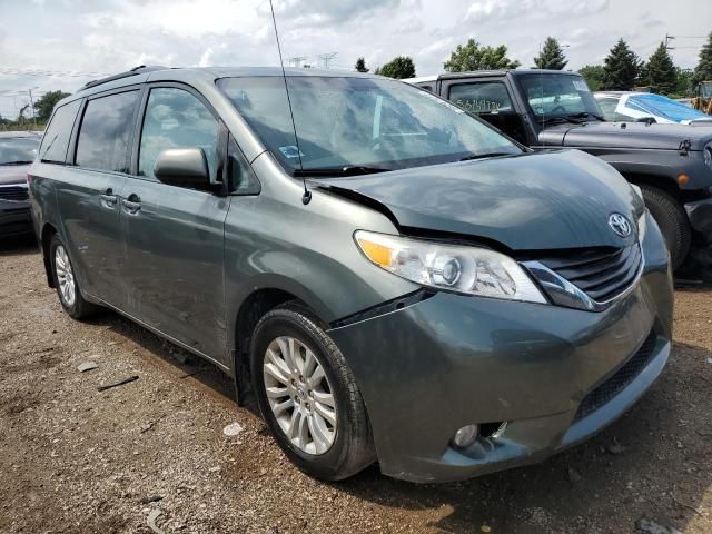 2014 Toyota Sienna XLE