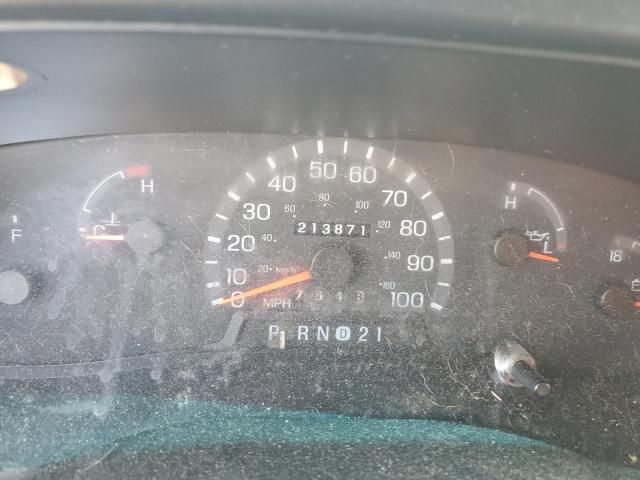 2000 Ford Econoline E150 Van