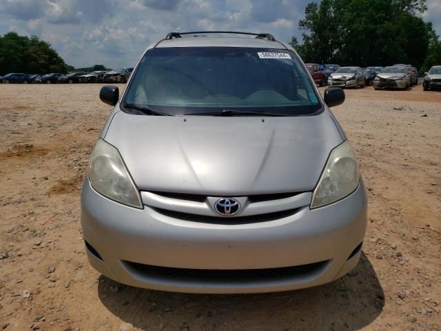 2009 Toyota Sienna CE