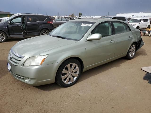 2005 Toyota Avalon XL