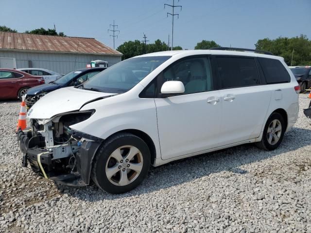 2012 Toyota Sienna LE