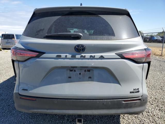 2022 Toyota Sienna XLE