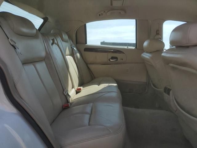 2001 Lincoln Town Car Cartier L