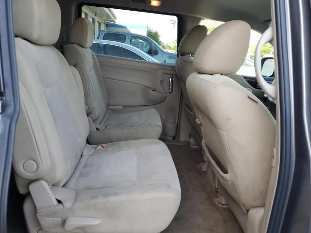 2014 Nissan Quest S