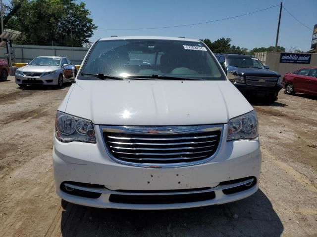 2015 Chrysler Town & Country Touring L