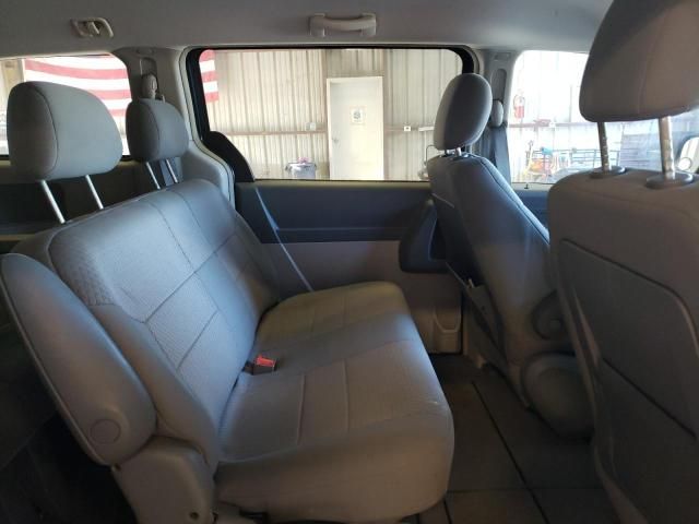 2008 Chrysler Town & Country LX