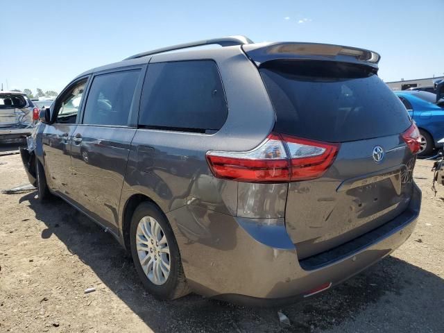 2015 Toyota Sienna XLE