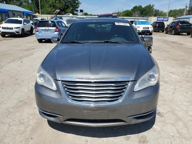 2013 Chrysler 200 Touring