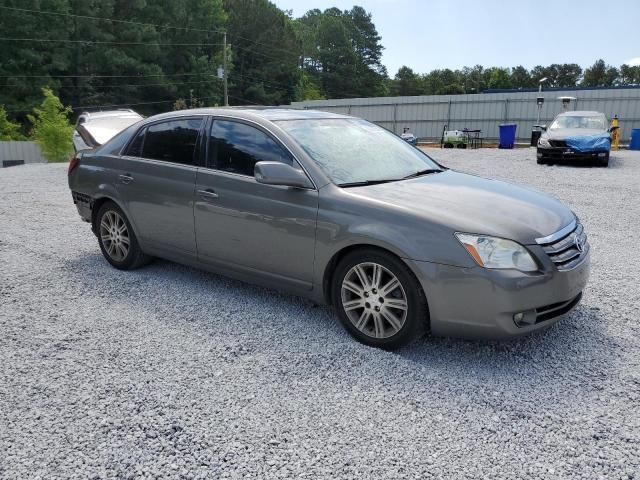 2005 Toyota Avalon XL