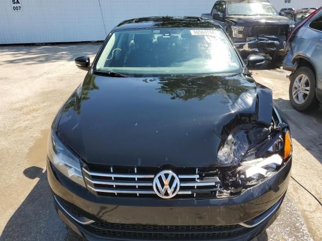 2014 Volkswagen Passat SE