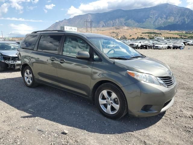 2011 Toyota Sienna LE