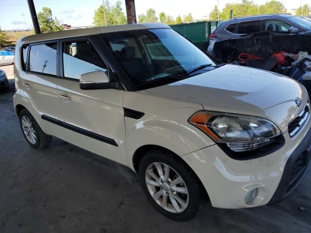 2013 KIA Soul +