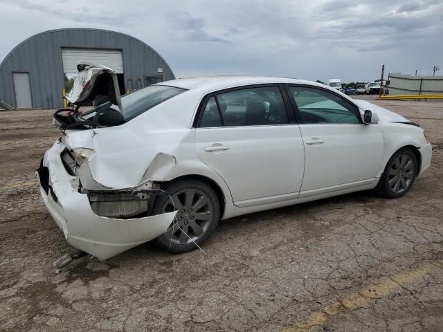 2005 Toyota Avalon XL