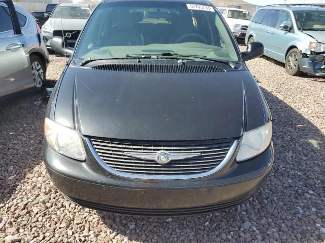 2004 Chrysler Town & Country LX