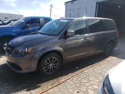 Salvage cars for sale at Chicago Heights, IL auction: 2017 Dodge Grand Caravan SE