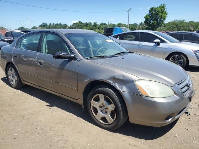 2004 Nissan Altima Base