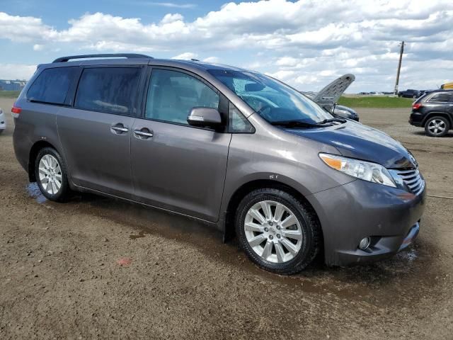 2013 Toyota Sienna XLE