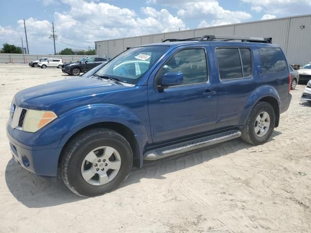 2006 Nissan Pathfinder LE