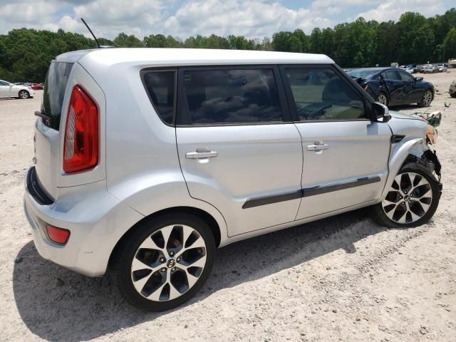 2013 KIA Soul +