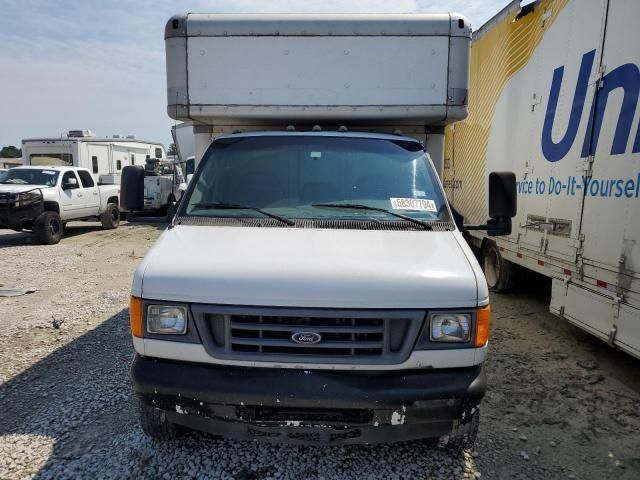 2006 Ford Econoline E450 Super Duty Cutaway Van