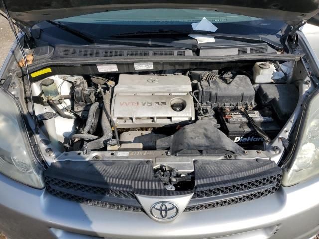 2005 Toyota Sienna CE