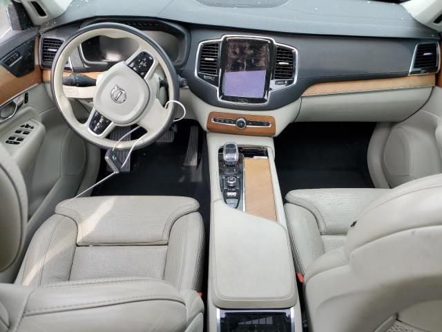 2020 Volvo XC90 T8 Inscription