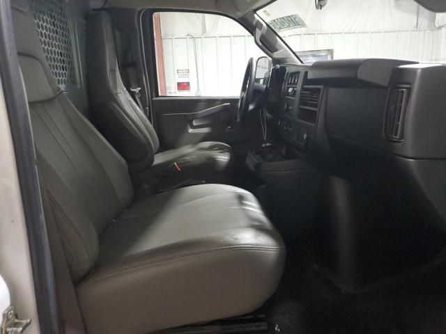 2022 Chevrolet Express G2500