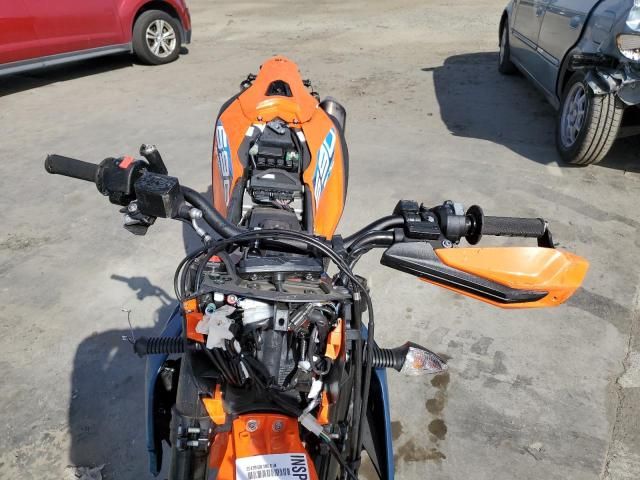 2023 KTM 690 SMC R