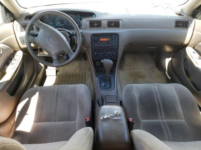 2001 Toyota Camry LE