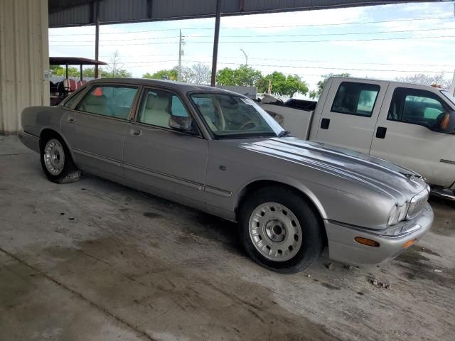 2000 Jaguar Vandenplas