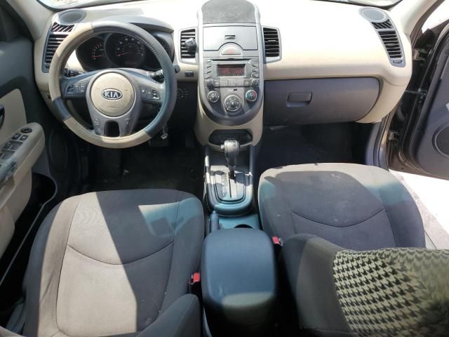 2010 KIA Soul +