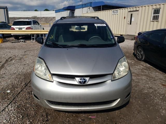 2010 Toyota Sienna CE