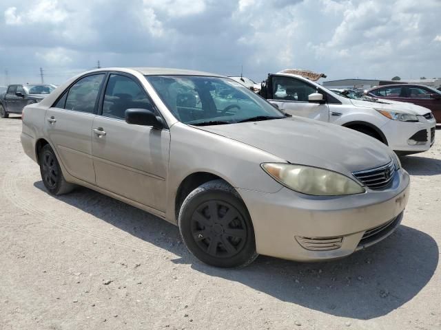 2005 Toyota Camry LE