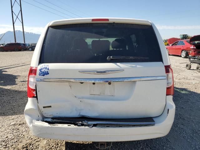 2012 Chrysler Town & Country Touring